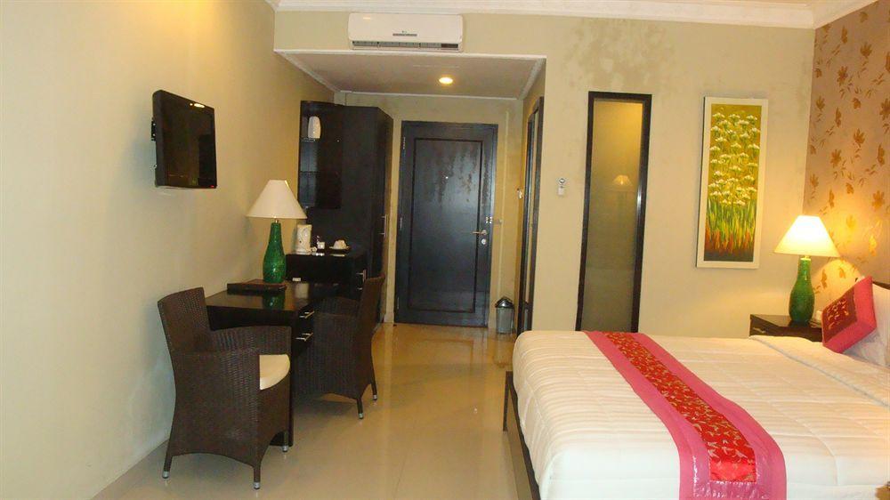 Puri Garden Hotel & Hostel อูบุด ภายนอก รูปภาพ