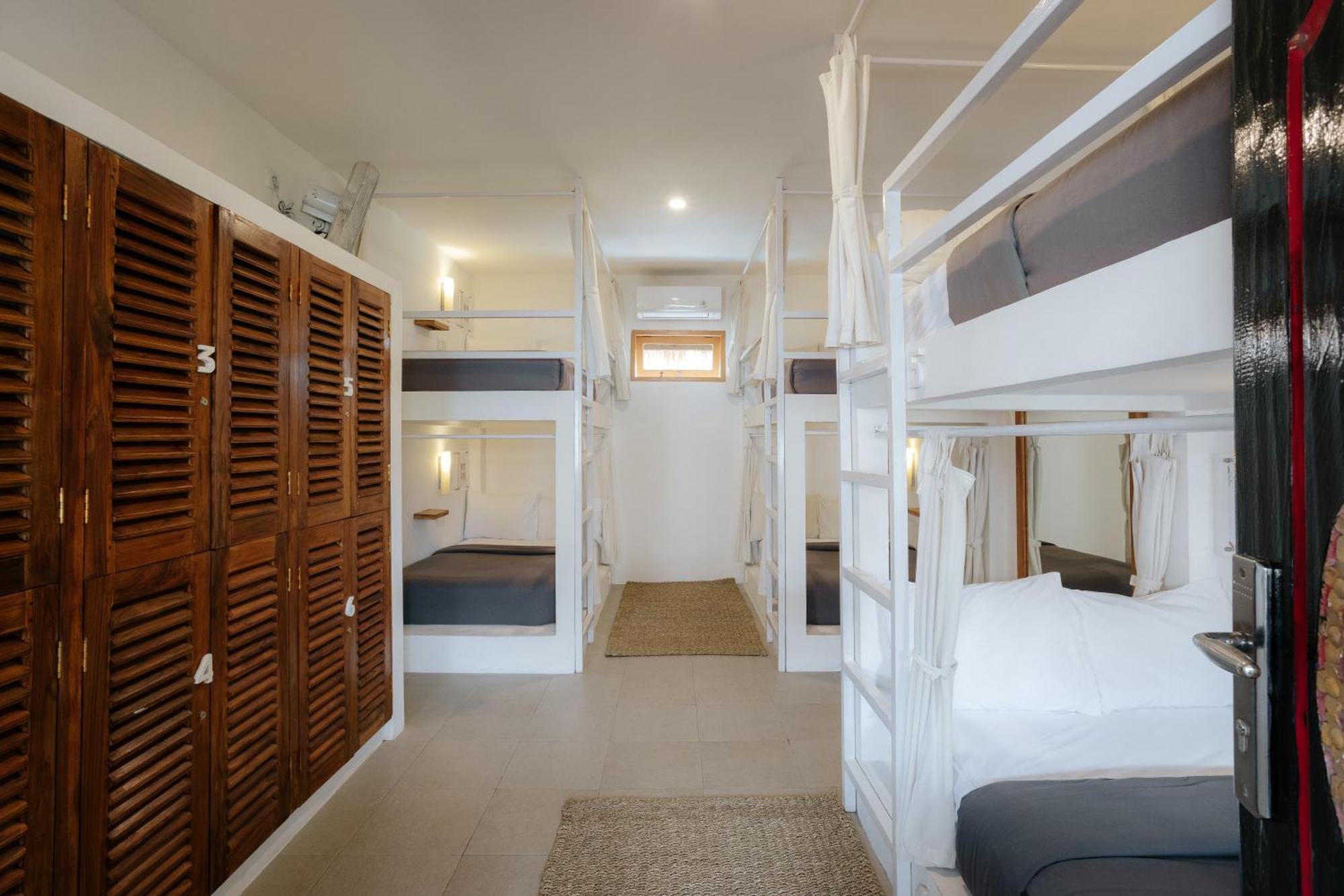 Puri Garden Hotel & Hostel อูบุด ภายนอก รูปภาพ
