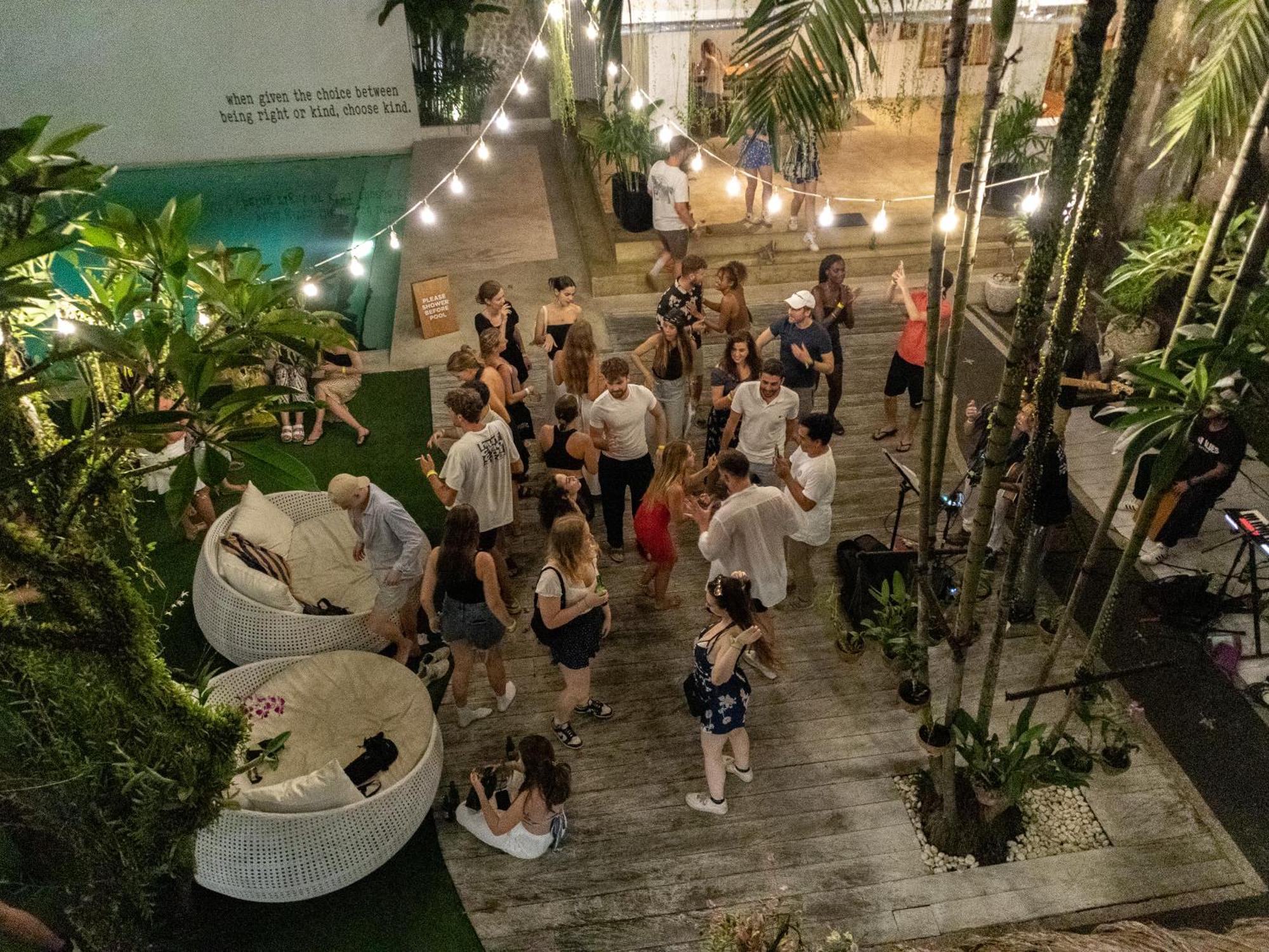 Puri Garden Hotel & Hostel อูบุด ภายนอก รูปภาพ